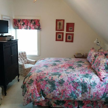 Fairmont House Bed & Breakfast Mahone Bay Esterno foto