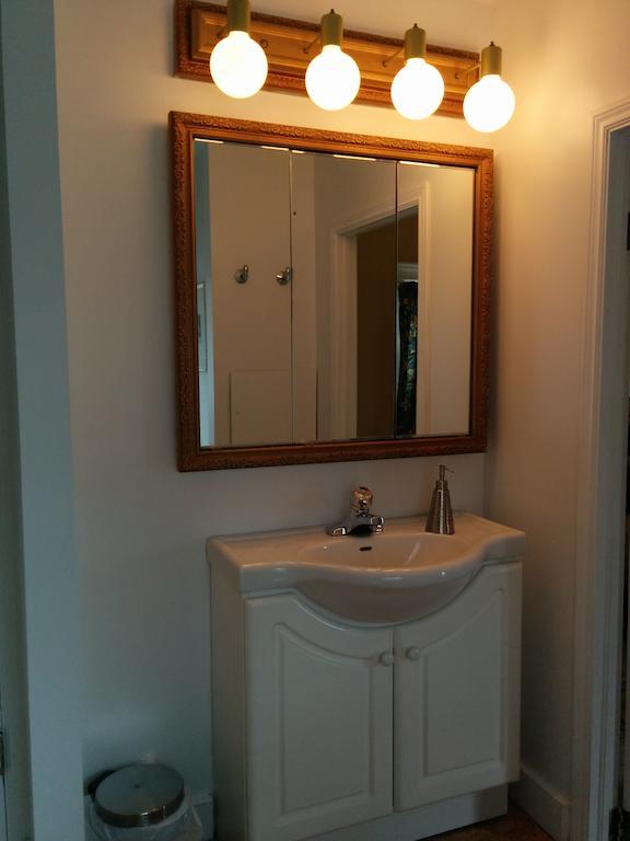 Fairmont House Bed & Breakfast Mahone Bay Esterno foto