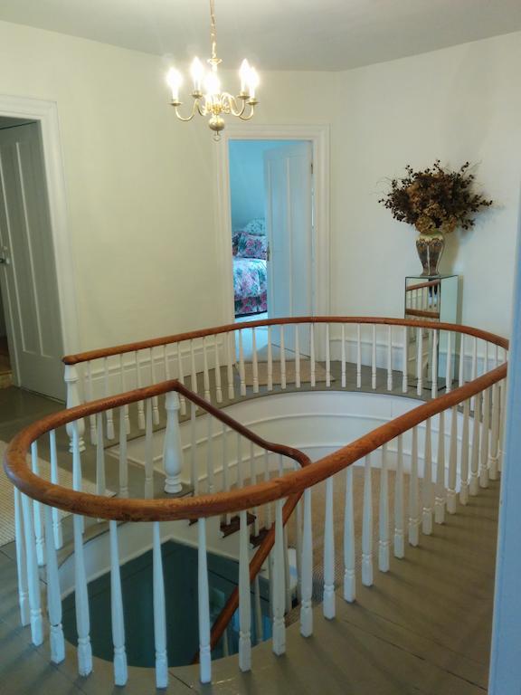 Fairmont House Bed & Breakfast Mahone Bay Esterno foto